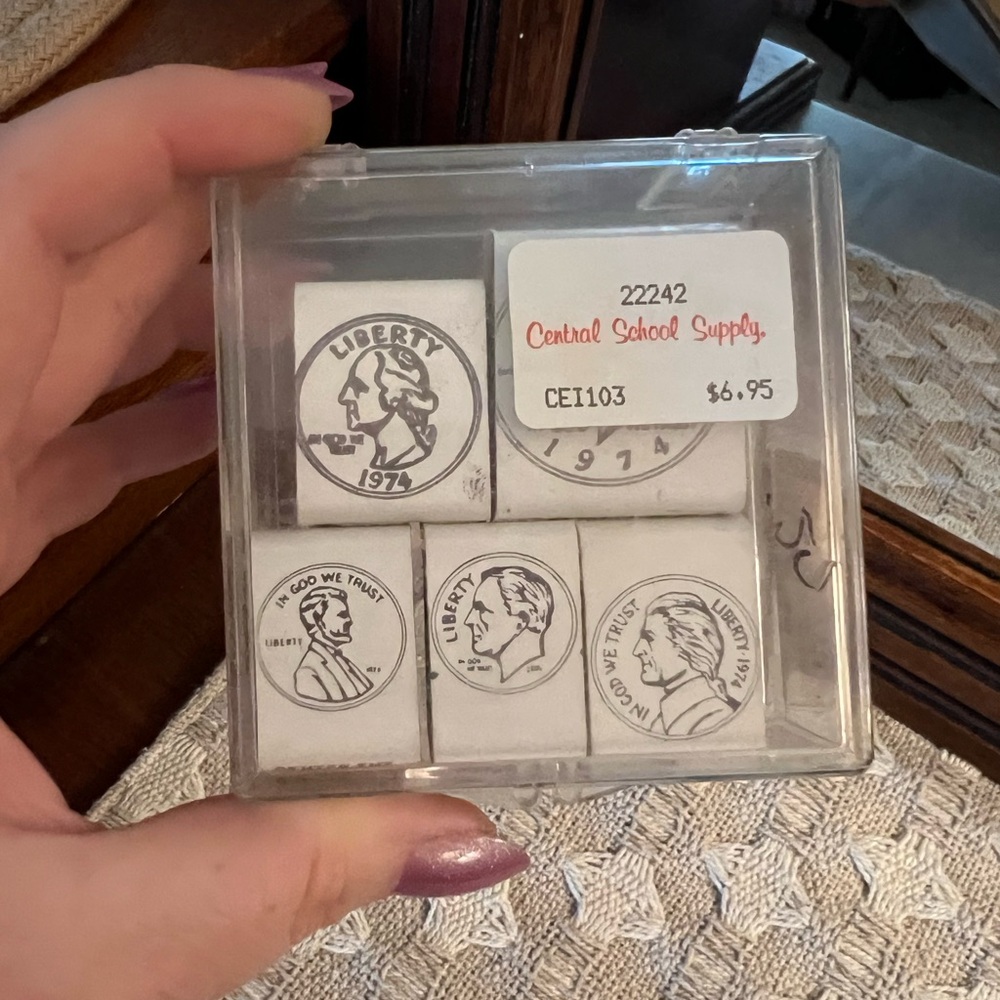 CENTER ENTERTAINMENT Ready 2 Learn Teacher HomeschoolCoin Rubber Stamp Set of 5